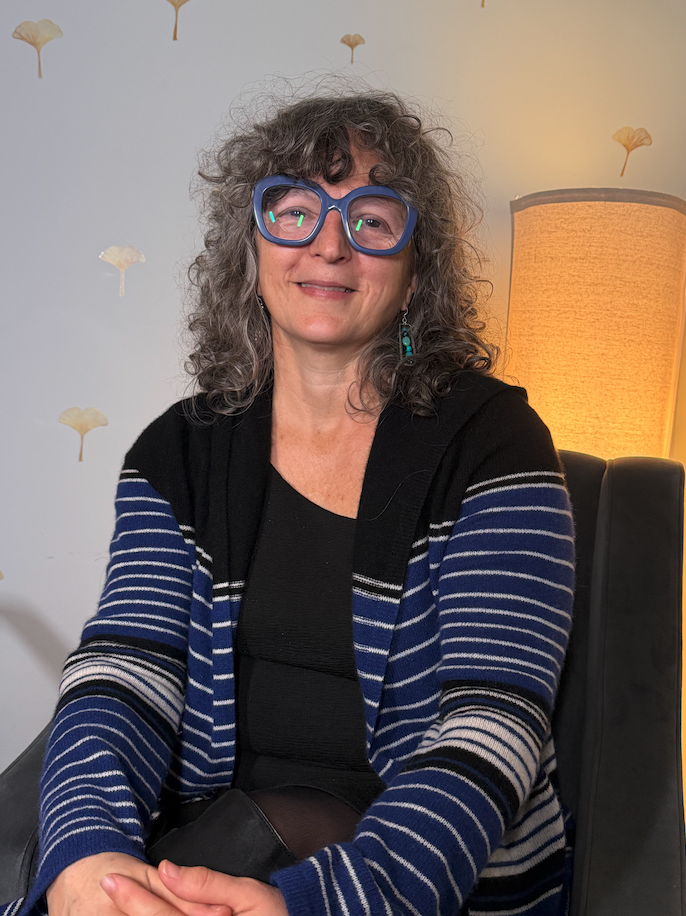 Dr. Franny leading a New Year goal-setting workshop at Thrive Carolinas