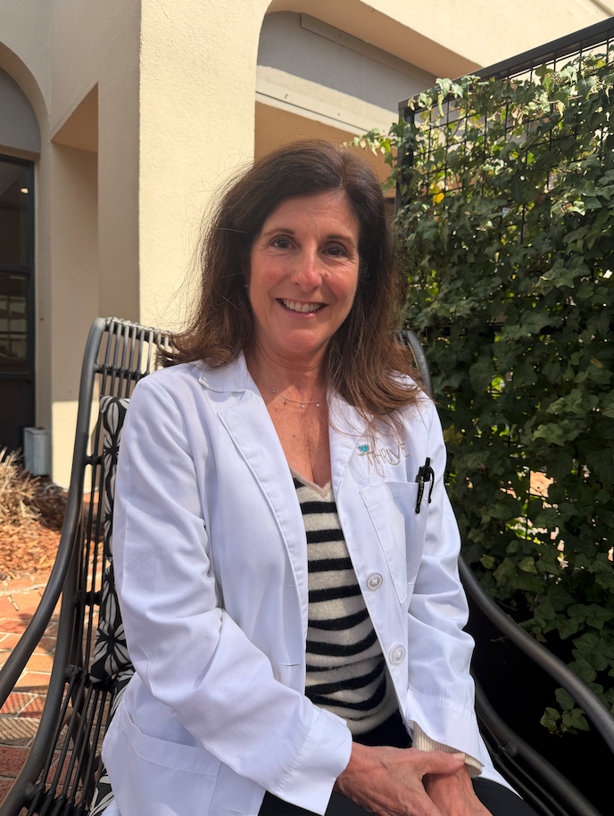 Dr. Palermo discussing menopause and hormone replacement therapy at Thrive Carolinas